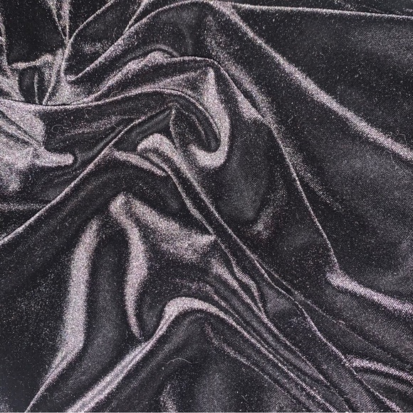 v i n t a g e :: Gorgeous Black Velvet Y2K Midi Dress - Picture 8 of 13